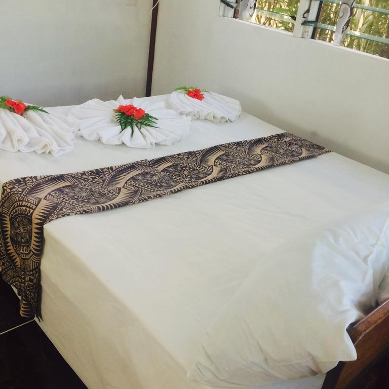 Vacations Beach Fale Hotel Manase Екстериор снимка