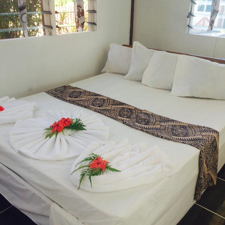Vacations Beach Fale Hotel Manase Стая снимка