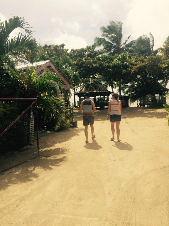 Vacations Beach Fale Hotel Manase Екстериор снимка
