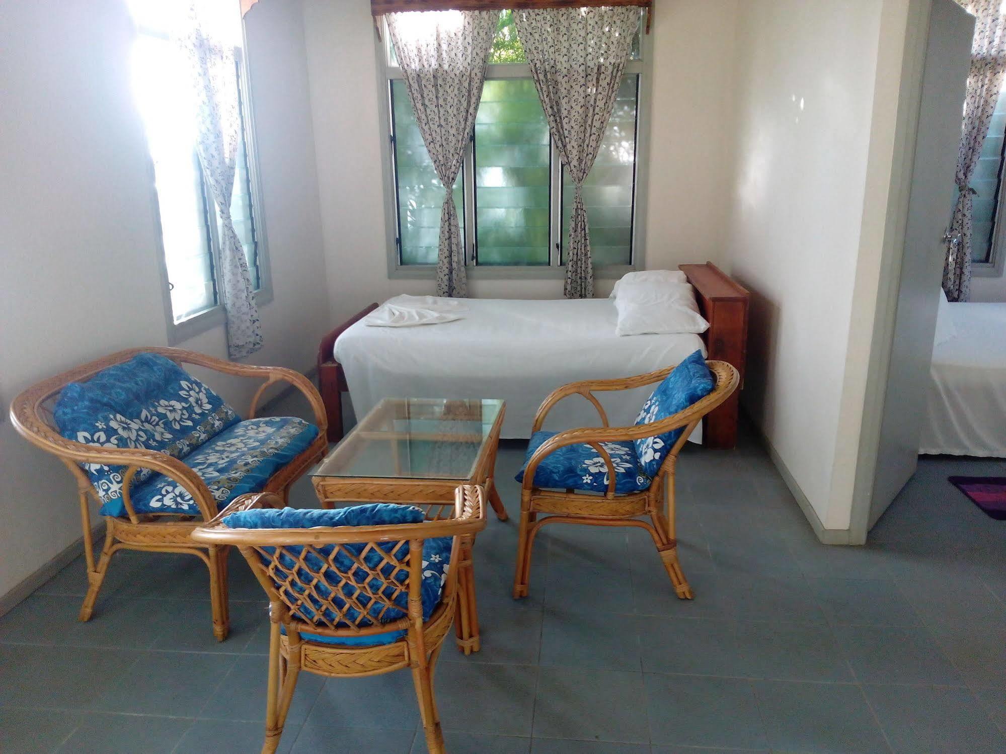Vacations Beach Fale Hotel Manase Екстериор снимка
