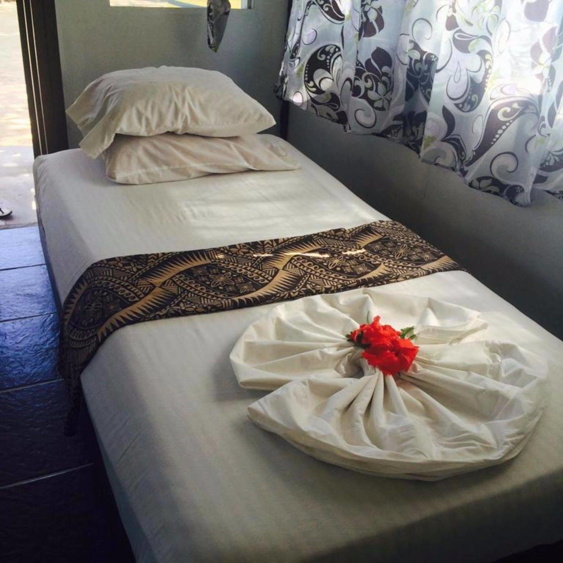 Vacations Beach Fale Hotel Manase Екстериор снимка