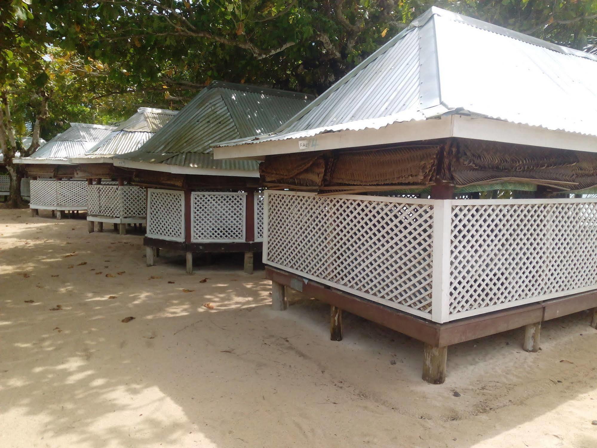 Vacations Beach Fale Hotel Manase Екстериор снимка